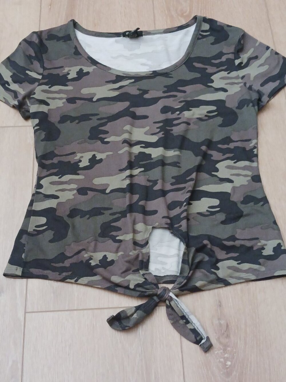 Rue21 Medium Camo shirt top